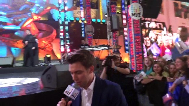 Артем Шалимов общается со зрителями