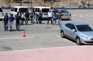 İrlandalı Turistin Katin Zanlıları Yakalandı