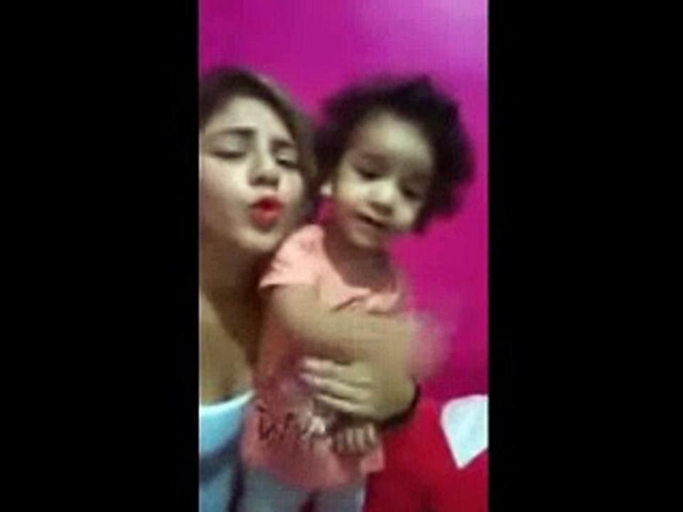 beurette qui chante le Rai