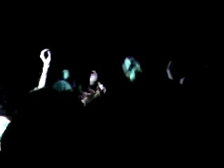 Yeah Yeah Yeahs- Honey Bear live Lawrence Kansas