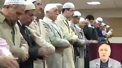 Bir gün bu Millet, senden hoca değil, PAPAZ bile olmaz diyecek... Namaz kılarken sağa sola bak(may)anlar, tenasül uzuvlarını çıkarıp Fetullah'ın üzerine işesinle