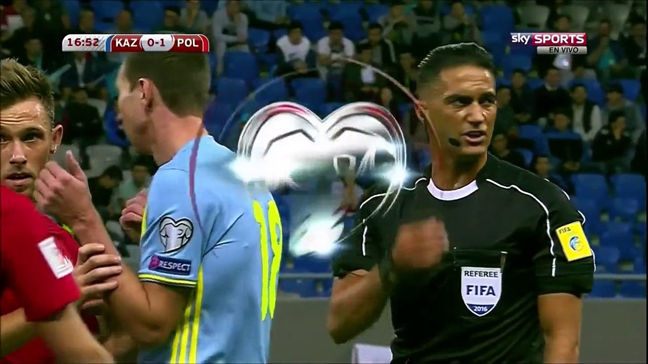 lewa crazy stupid reaction