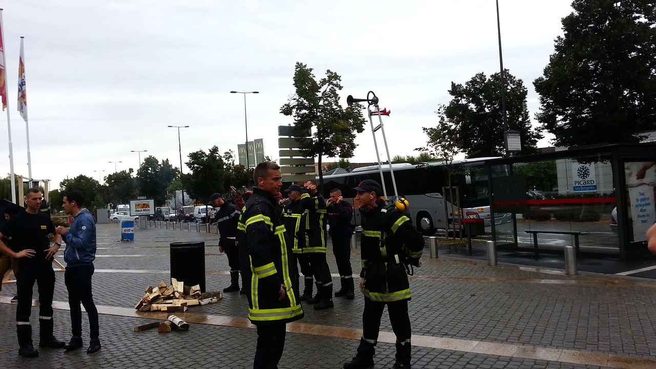 Les pompiers du Haut-Rhin manifestent à Colmar