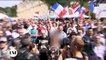 C8 diffuse les images d'un spectateur de Marine le Pen faisant un salut nazi pendant son discours ce week-end