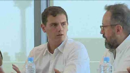 Rivera reúne a su Ejecutiva para ver que vías hay tras fracasar Rajoy