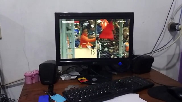 MotoGP Crash silverstone 2016 RED Flag - incident lloris baz