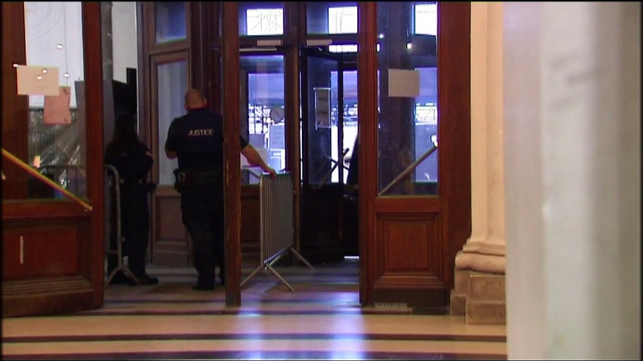 Des victimes flamandes des attentats de Bruxelles veulent une instruction en Néerlandais