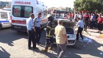 Şanlıurfa?da Polis Aracı, Kamyonetle Çarpıştı 3'ü Polis, 4 Yaralı