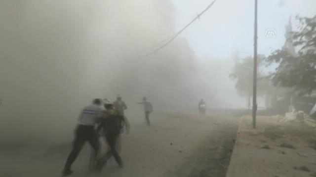 Suriye Ordusuna Ait Savaş Uçakları Sukkeri Kentine Vakum Bombasıyla Saldırdı