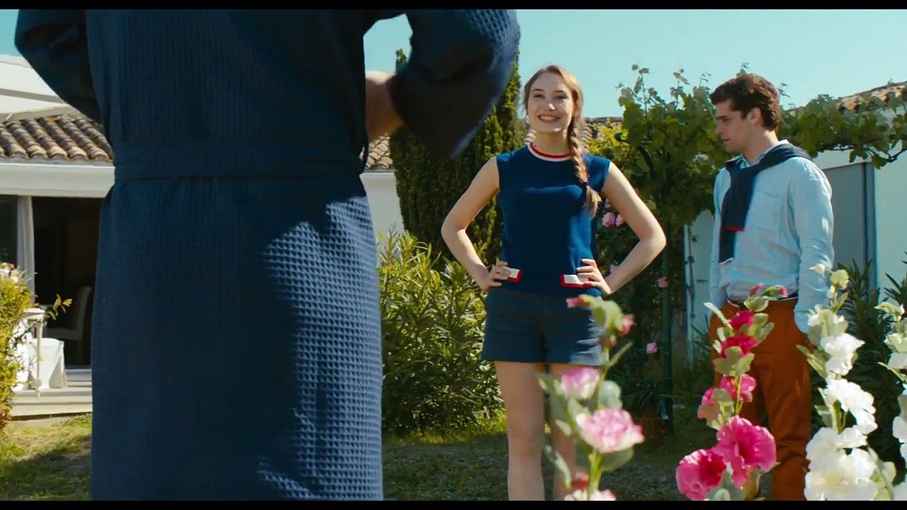 MA FAMILLE T'ADORE DEJA Bande Annonce (Thierry Lhermitte, Marie-Anne Chazel - Comédie, 2016)