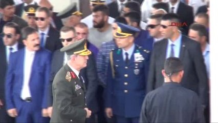 Çukurca Şehidi Uzman Onbaşı Akdaş, Kürtçe Ağıtlarla Son Yolculuğuna Uğurlandı 2