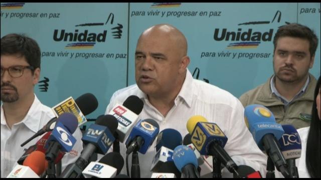 MUD convoca protesta de diez minutos en Caracas exigiendo revocatorio