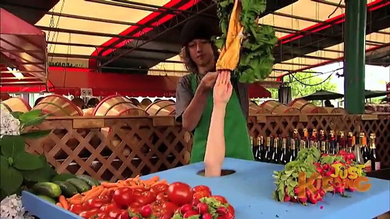 Salad Hand fun