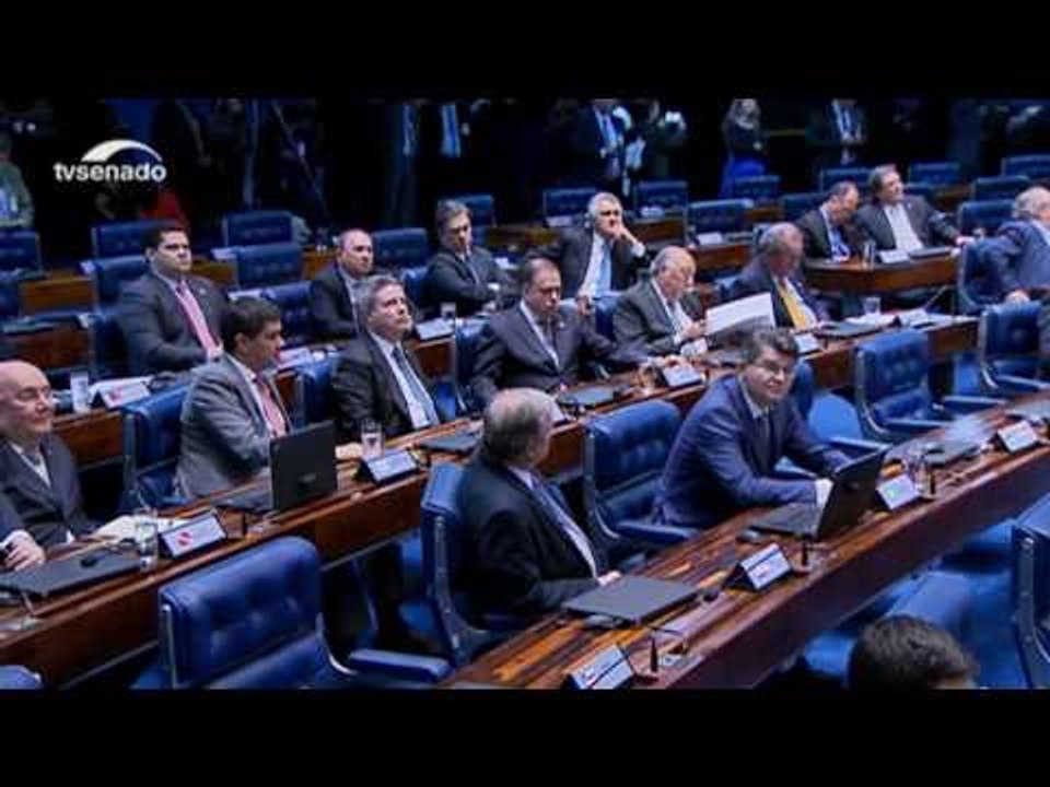 Aécio Neves: "Estaremos ao lado do novo governo"