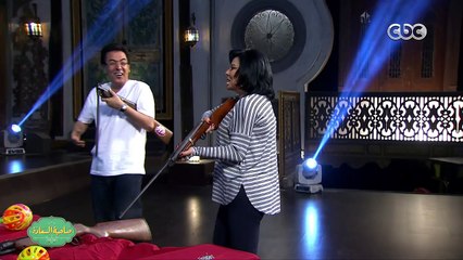 صاحبة السعادة - شاهدة منافسة شرسة بين خيرى رمضان وإسعاد يونس فى لعبة “ النيشان”