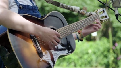 Billie Marten - Lionhearted ( BEAUTIFULL GIRL MUSIC)