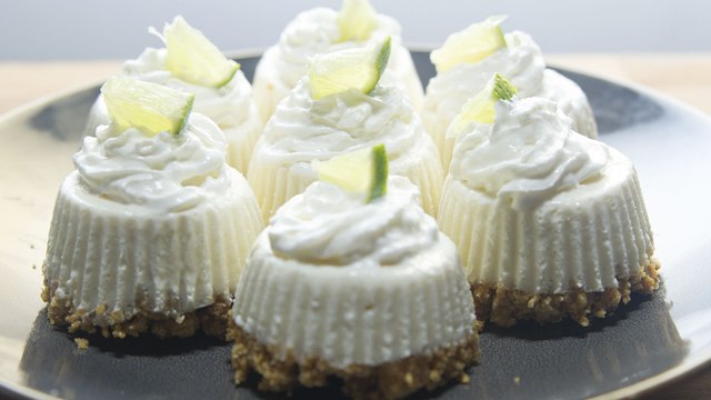 Key Lime Pie Cupcakes - So Sweet, So Mini!