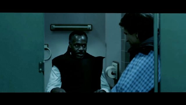 Court métrage compilant des scènes mythiques aux WC ! Lebowksi, Dicaprio, Star Wars, James Bond...