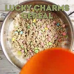 How To Make Lucky Charms Ice Cream Sandwich