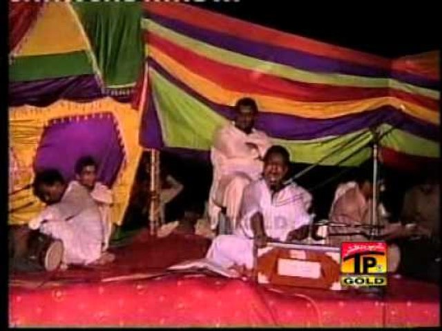 Aaja Pyar Sikhawan Tainu.