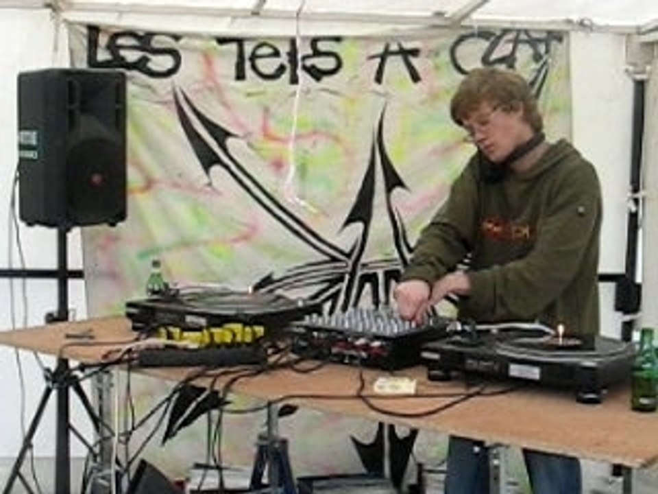 Manu mix à la teuf des teks a clak le 22_23-06-07