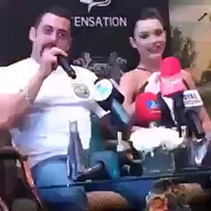 Indian Actor Salman Khan Demands Pakistani Journalist To Ask Question In English