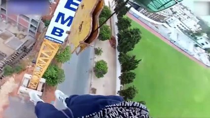 The man makes the chin-ups