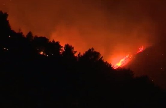 Les images de l'incendie dans les calanques de Marseille