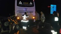 Sivas Otomobil, Yolcu Otobüsüne Arkadan Çarptı 1 Ölü, 1 Yaralı