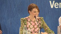 2016 Venice Film Festival Press conference: Emma Stone and Damien Chazelle