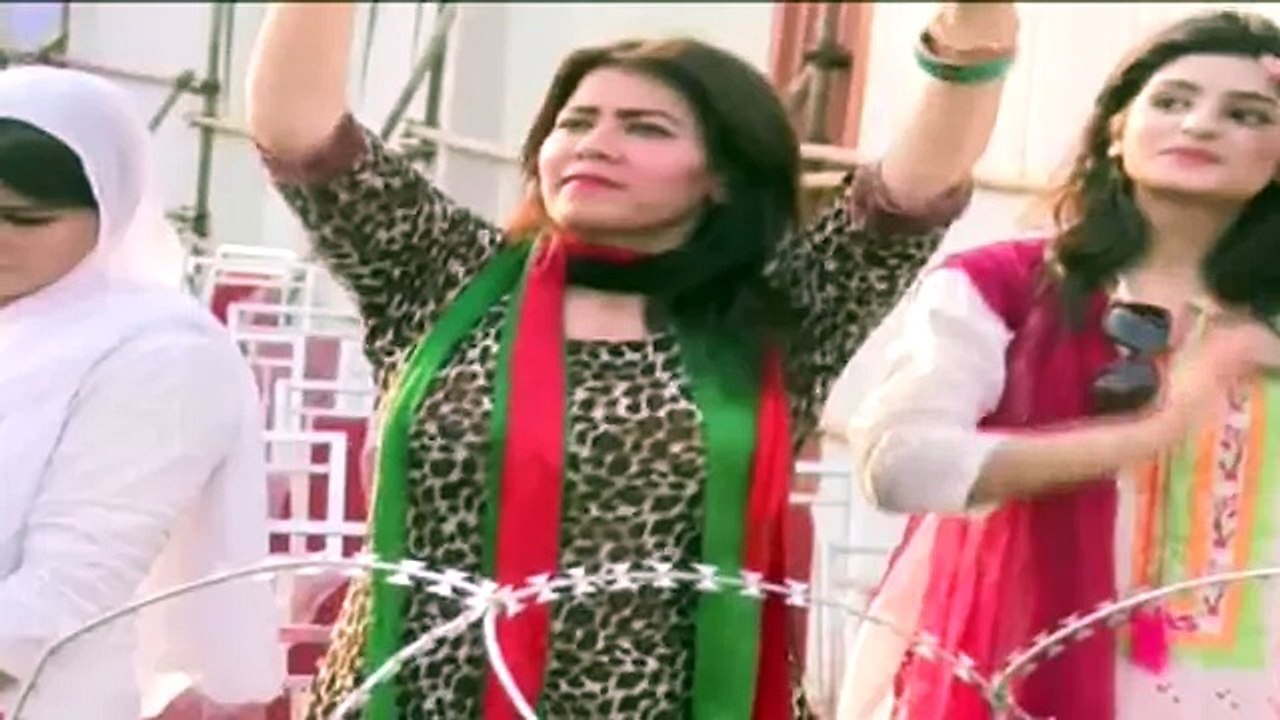 Cute Girls Dance in PTI Jalsa Lahore