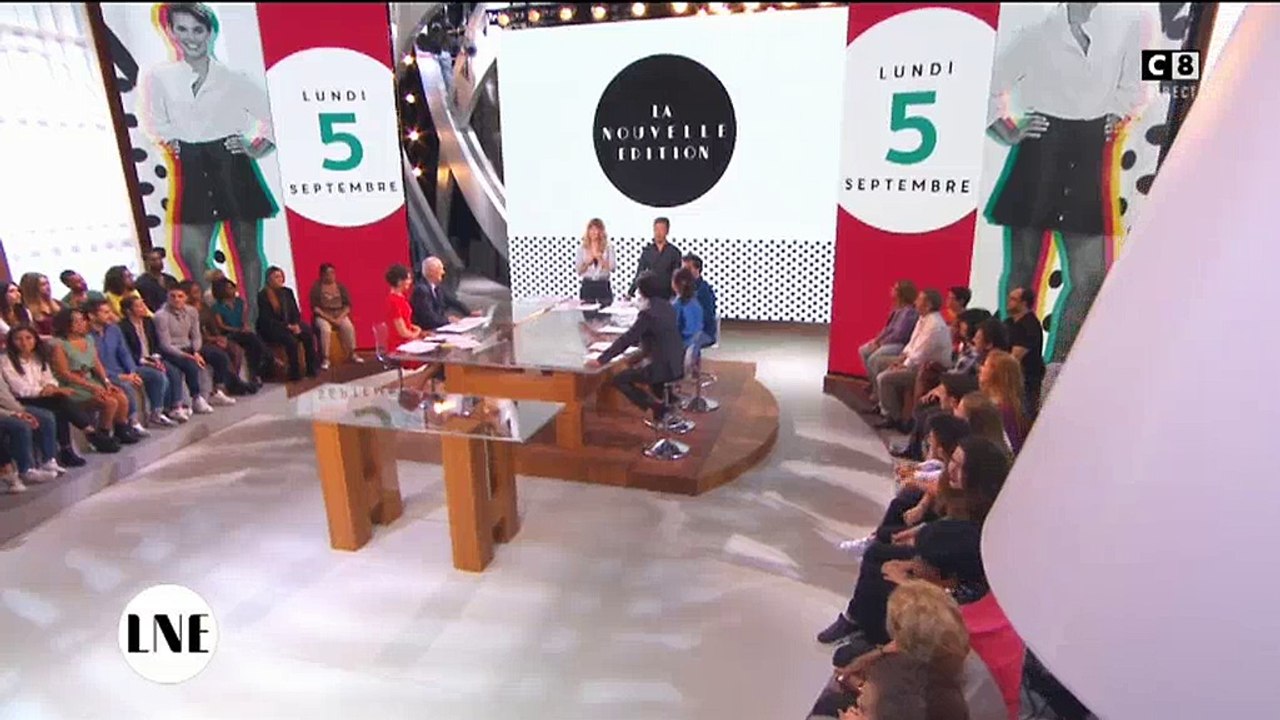 Jean-Luc Lemoine présente la météo dans "La nouvelle édition" sur C8 - Regardez