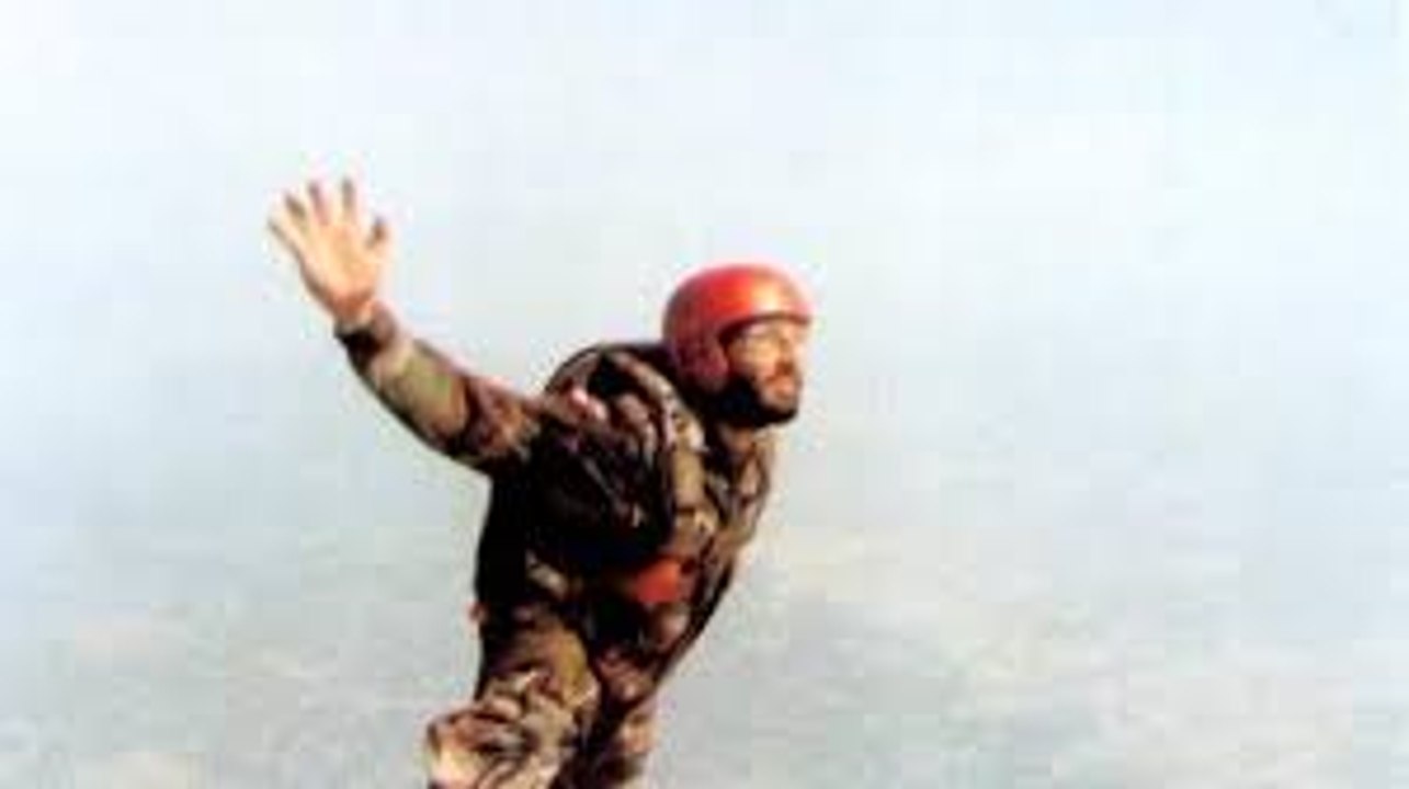 Basic Air Borne Course - Pakistan Air Force - Wonderful Free Falling Tacts