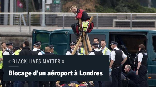 Des manifestants bloquent un aéroport de Londres durant plusieurs heures