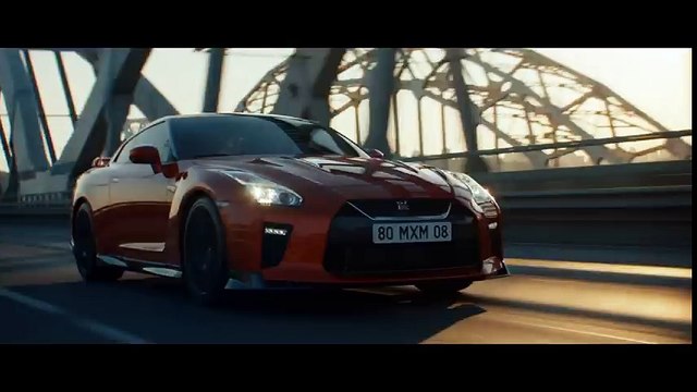 DigitasLBi et TBWA\G1 pour Nissan - «Embrace the Myth» - septembre 2016