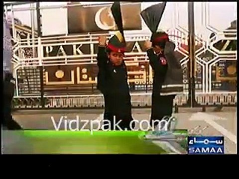 Amazing Parade By Two Pakistani kids At Wagah Border