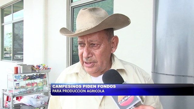 Campesinos piden fondos para la produccion agricola