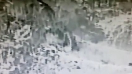 TSK'dan Çukurca'ya Hava Harekatı! PKK'nın Mağaraları İmha Edildi