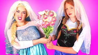 Frozen Elsa Bride vs Anna Bride! w/ Spiderman & Pink Spidergirl vs Maleficent & Joker Gian