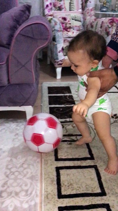 YouBent:  : 2013 doğumlu, türkiye cumhuriyeti uyruklu, amatör  erkek forvet (futbol) oyuncusu