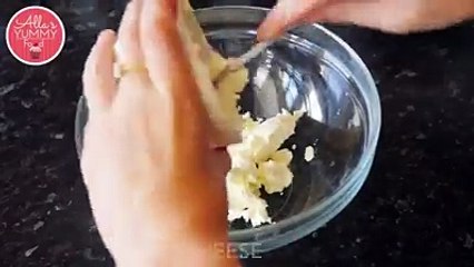 How To Make Strawberry Cheesecake Chocolate Cups