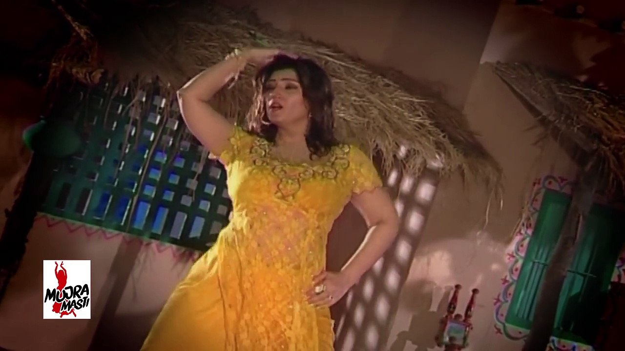 RAIN MUJRA HINA SHAHEEN - KIN MIN KIN MIN BADLAN - PAKISTANI MUJRA DANCE