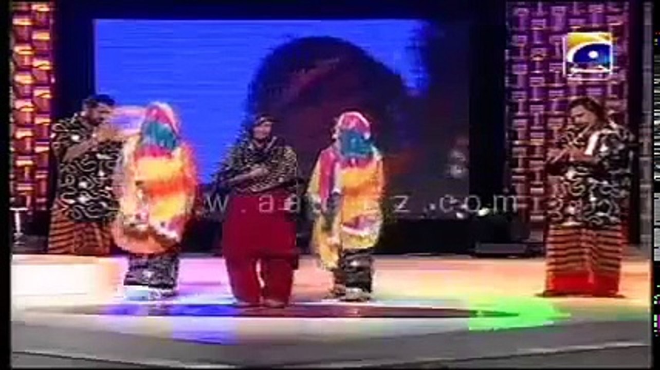 Atif Aslam - Lambi Judai - tribute to Reshma