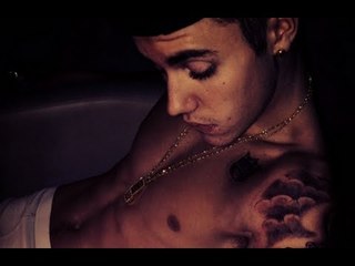 Justin Bieber Texts PENIS PIC To Selena Gomez