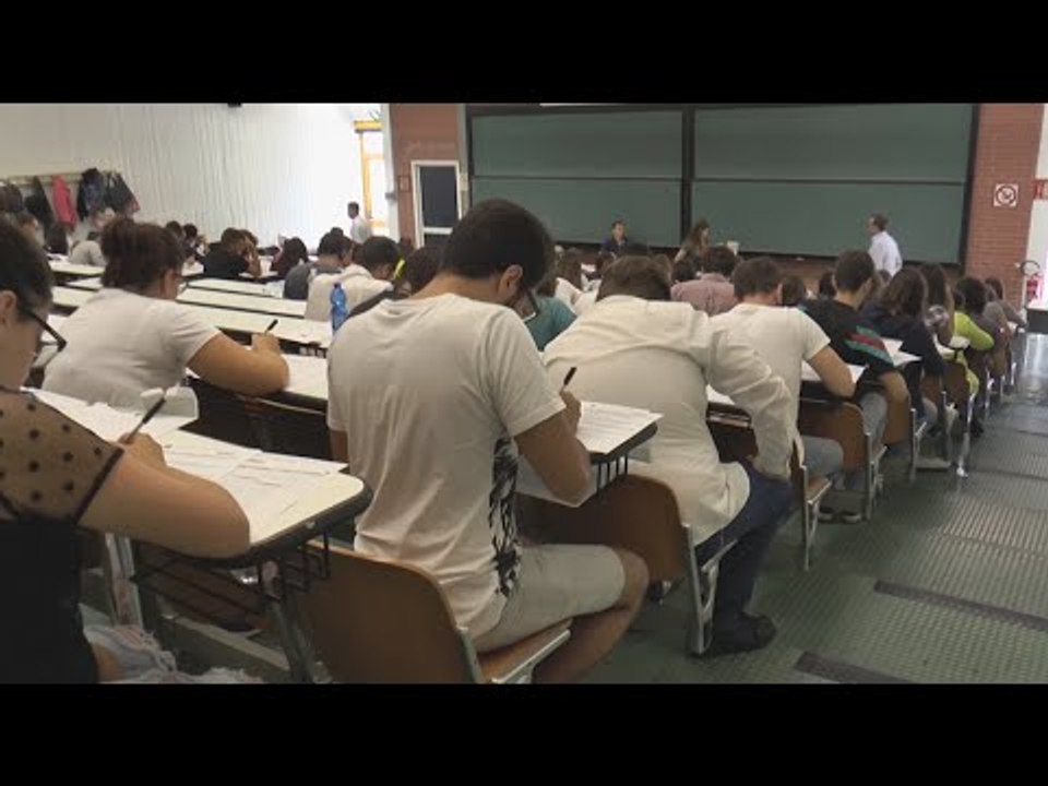 Napoli - Al via i test di medicina 2016, quattromila i partecipanti (06.09.16)