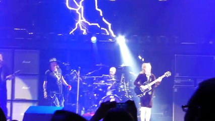 AC/DC feat Axl Rose - Thunderstruck Sep 2 2016 Atlanta