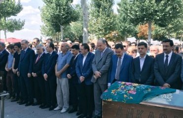 Cumhurbaşkanı Erdoğan, İçyer'in Cenaze Namazına Katıldı