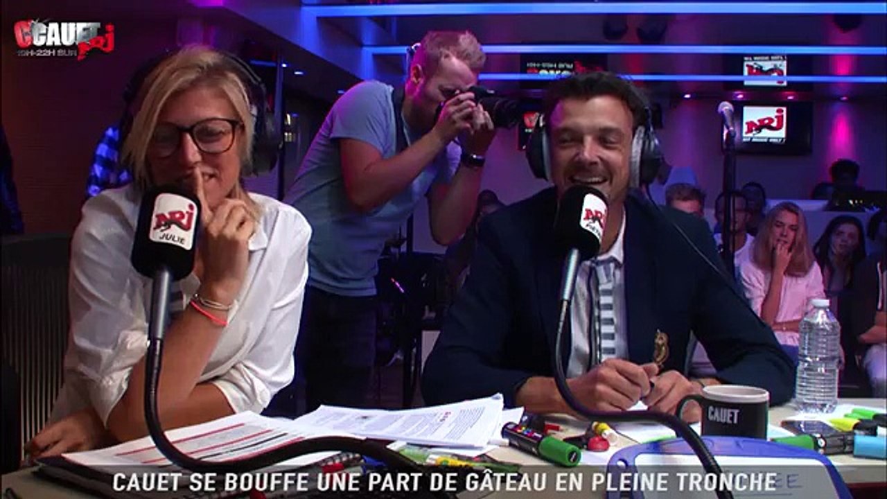 Cauet se bouffe une part de gâteau en pleine tronche - C’Cauet sur NRJ