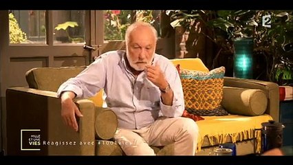 François Berléand raconte le jour où Claude Chabrol l'a embrassé sur la bouche dans une voiture - Regardez