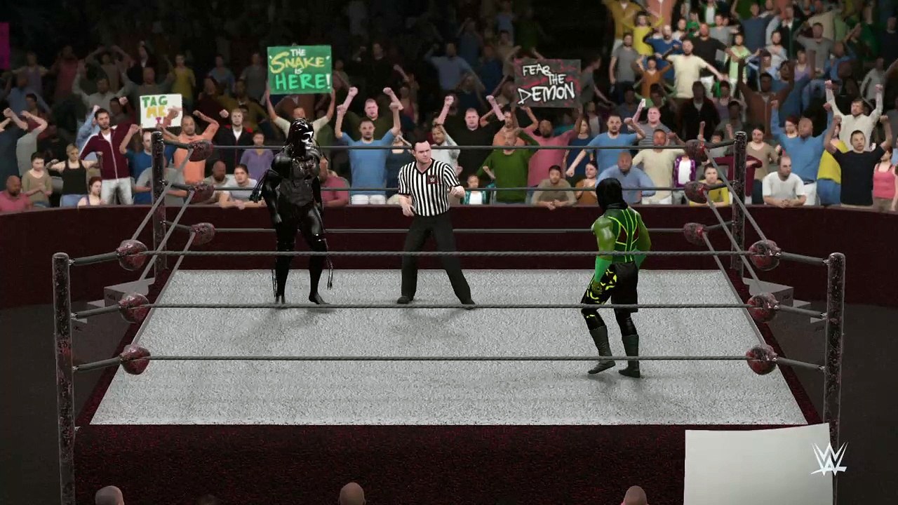 WWE 2K16 mr black v reptile